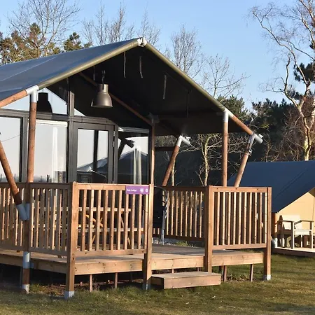 Safari Lodge, Glamping Aan Zee! *