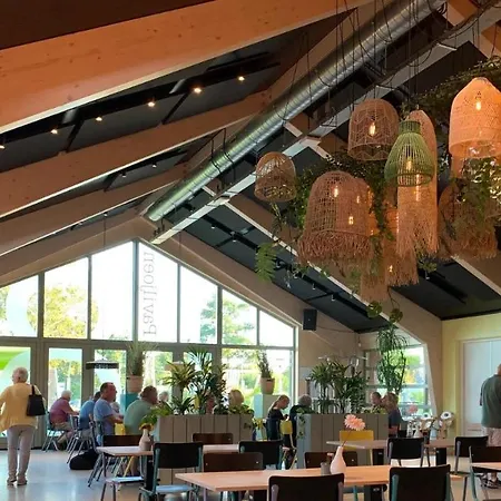 Luxury tent Safari Lodge, Glamping Aan Zee! Callantsoog