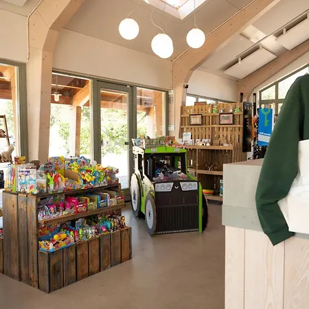 Οργανωμένο κάμπινγκ Safari Lodge, Glamping Aan Zee! Callantsoog