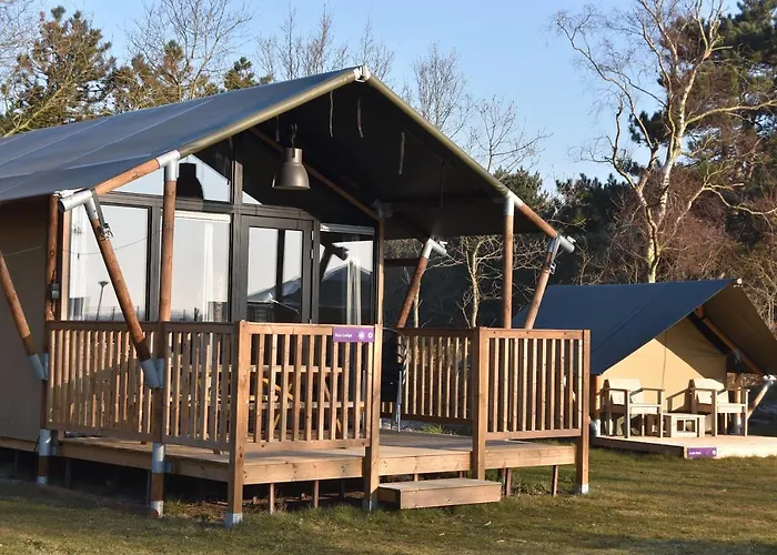 Safari Lodge, Glamping Aan Zee! *