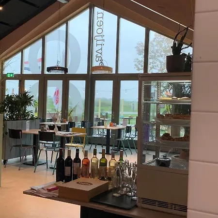 Safari Lodge, Glamping Aan Zee! *